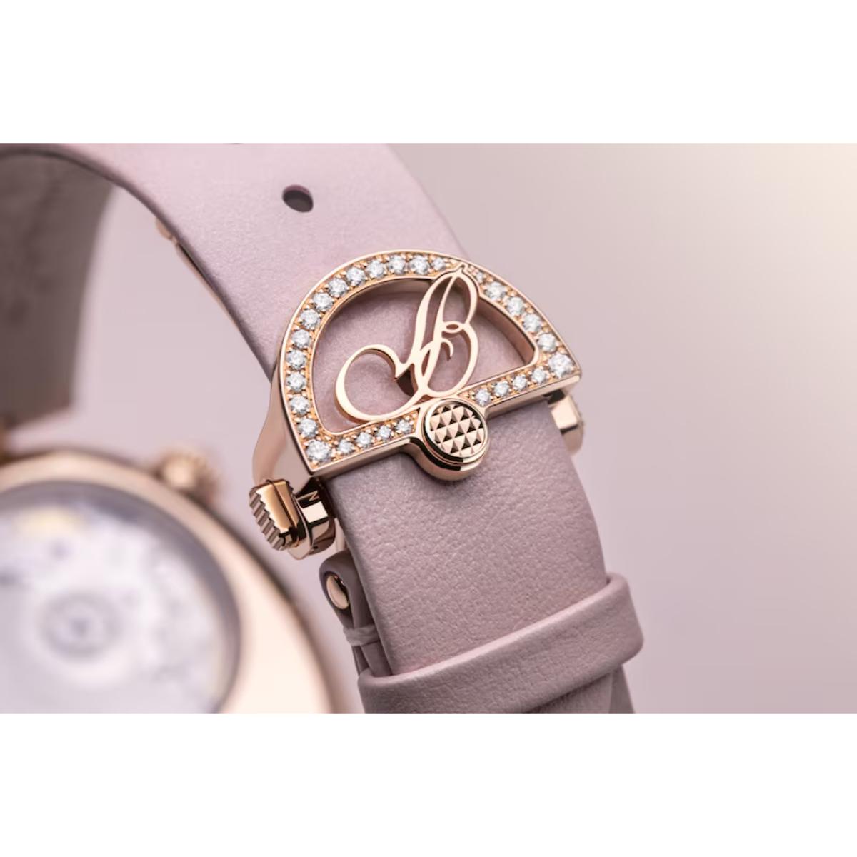 Reine De Naples 8918