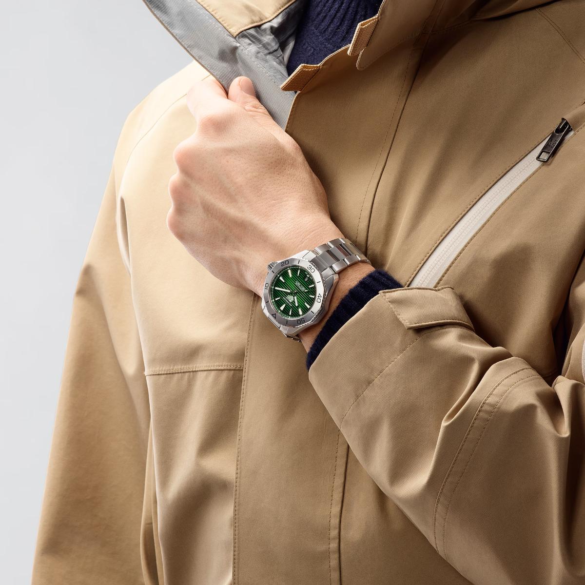 Aquaracer Professional 200 Date