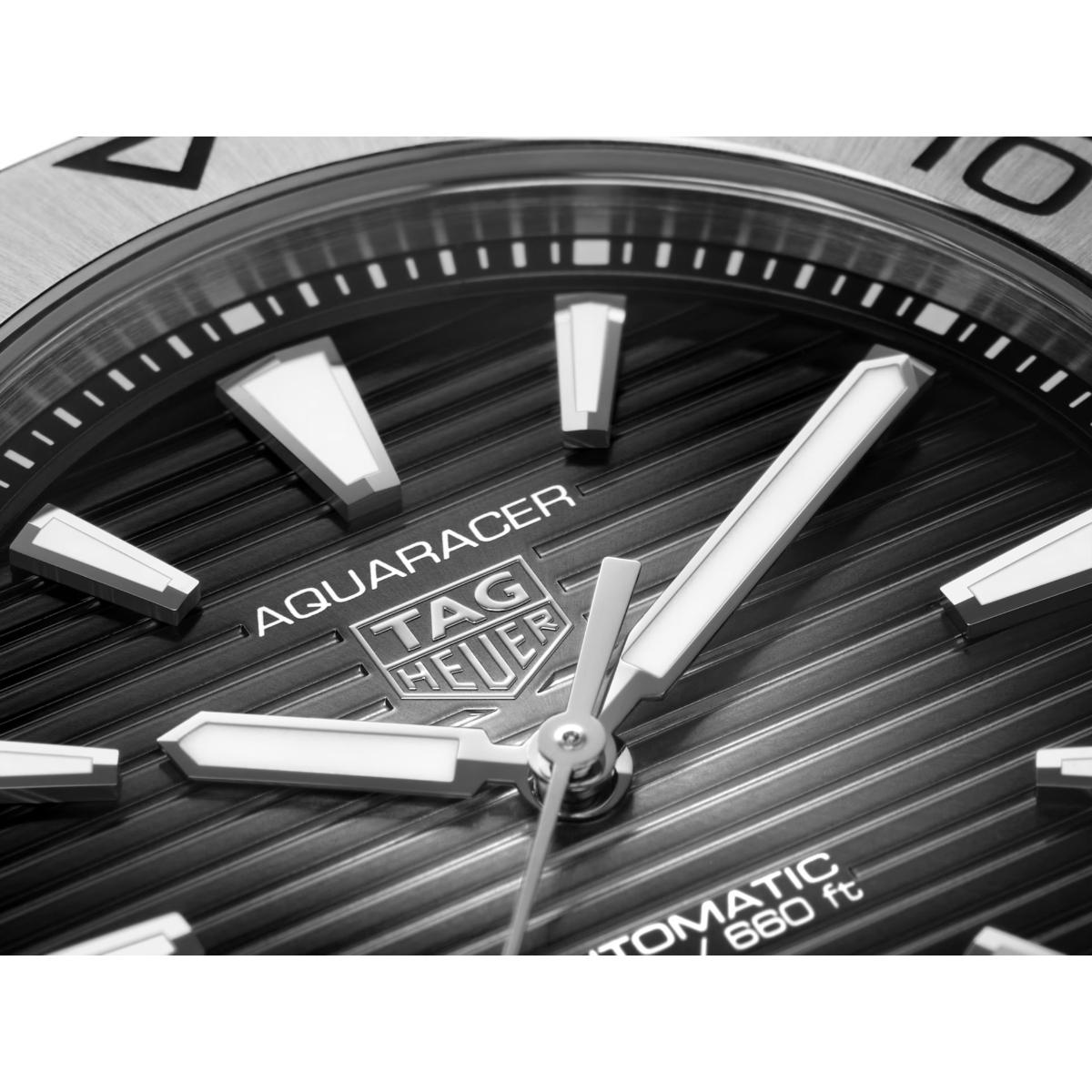 Aquaracer Professional 200 Date