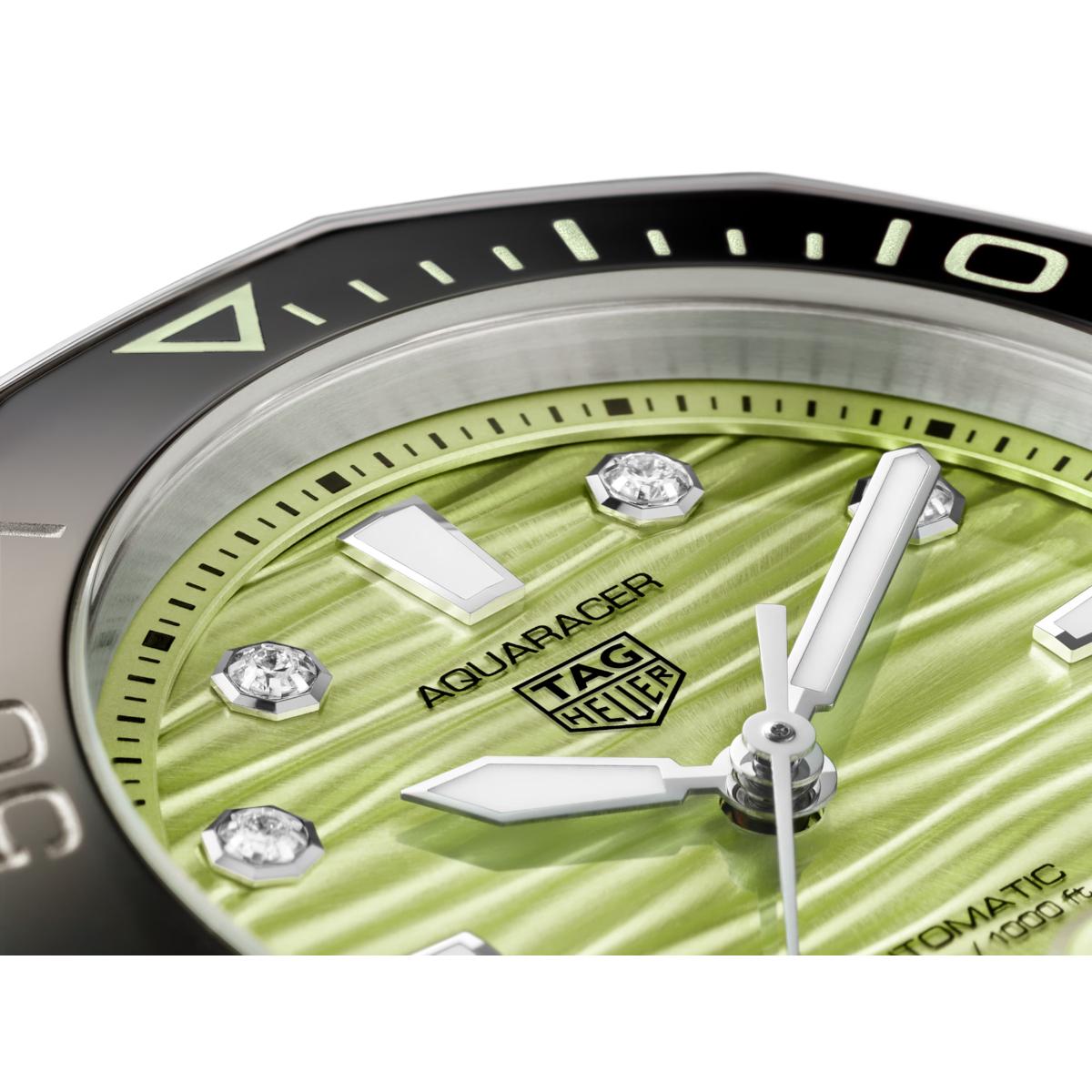 Aquaracer Professional 300 Date