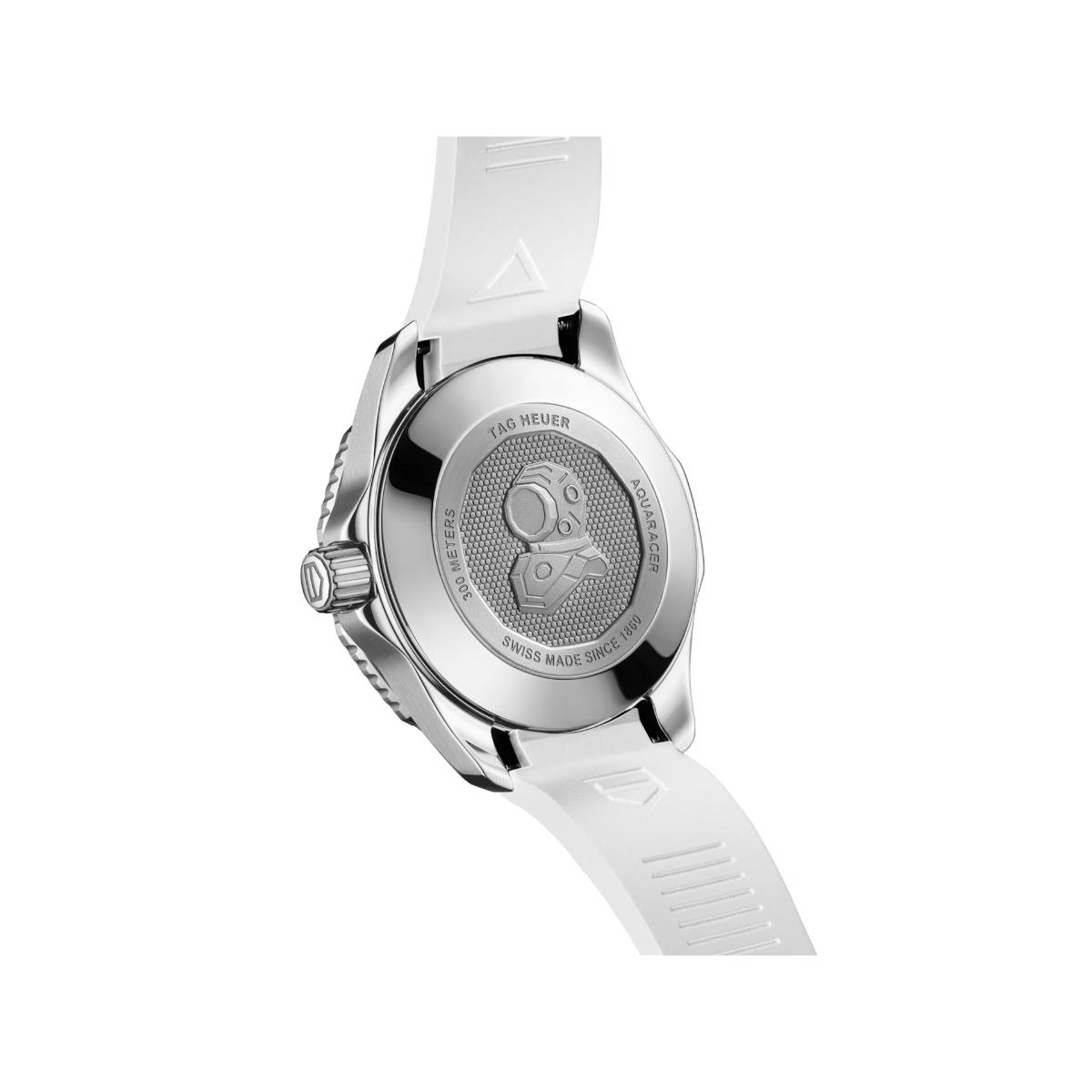 Aquaracer Professional 300 Date