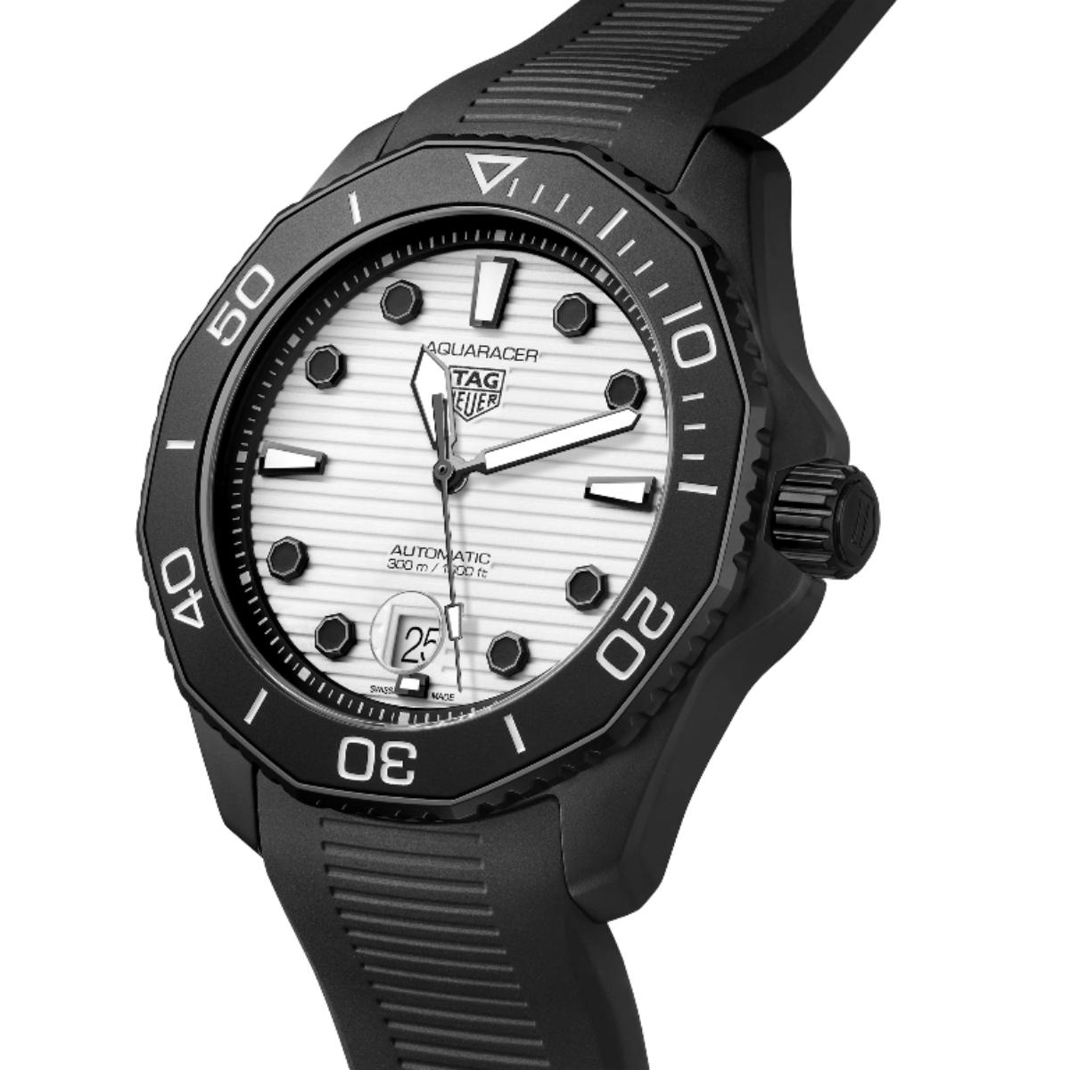 Aquaracer Professional 300 Date