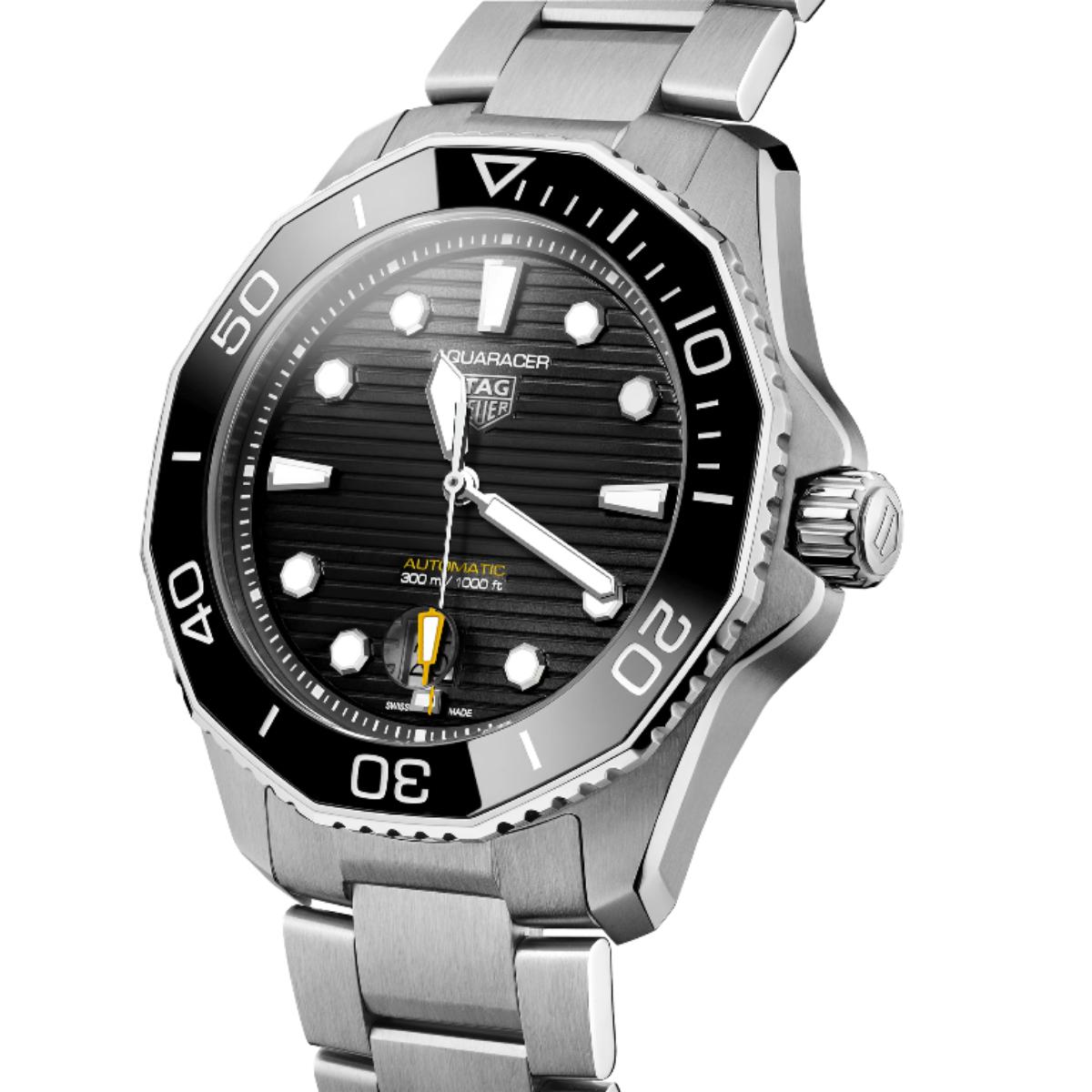 Aquaracer Professional 300 Date