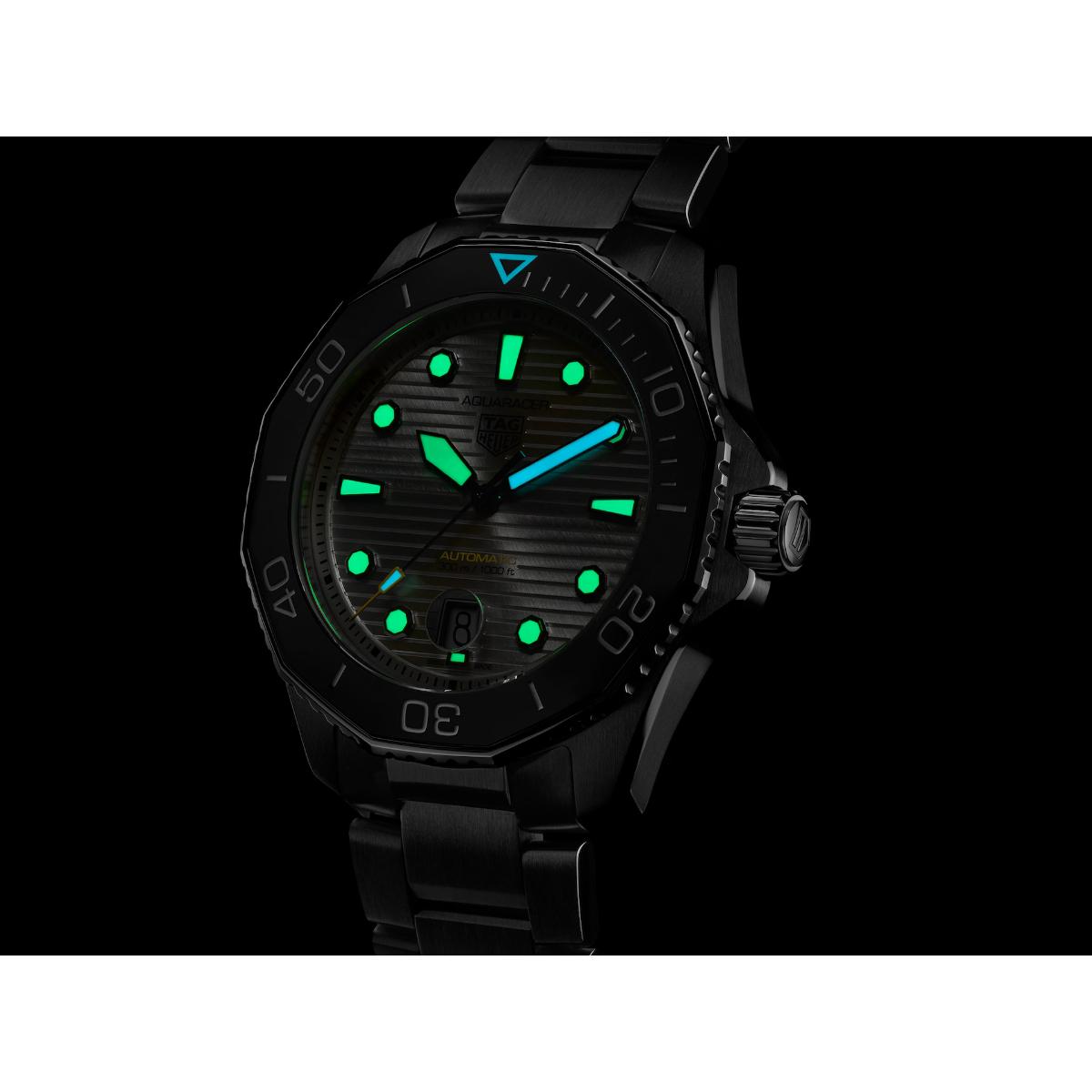 Aquaracer Professional 300 Date