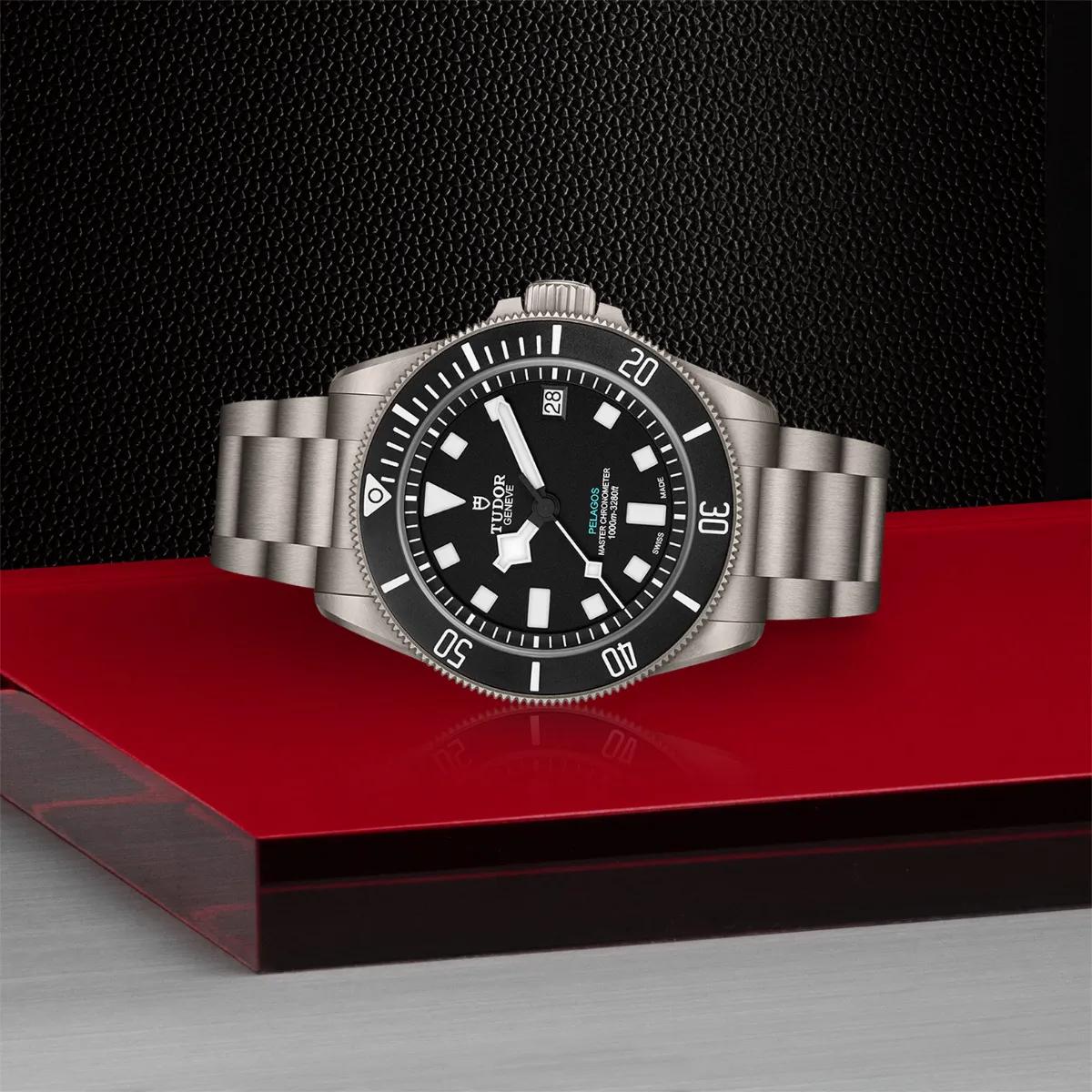 Pelagos Ultra