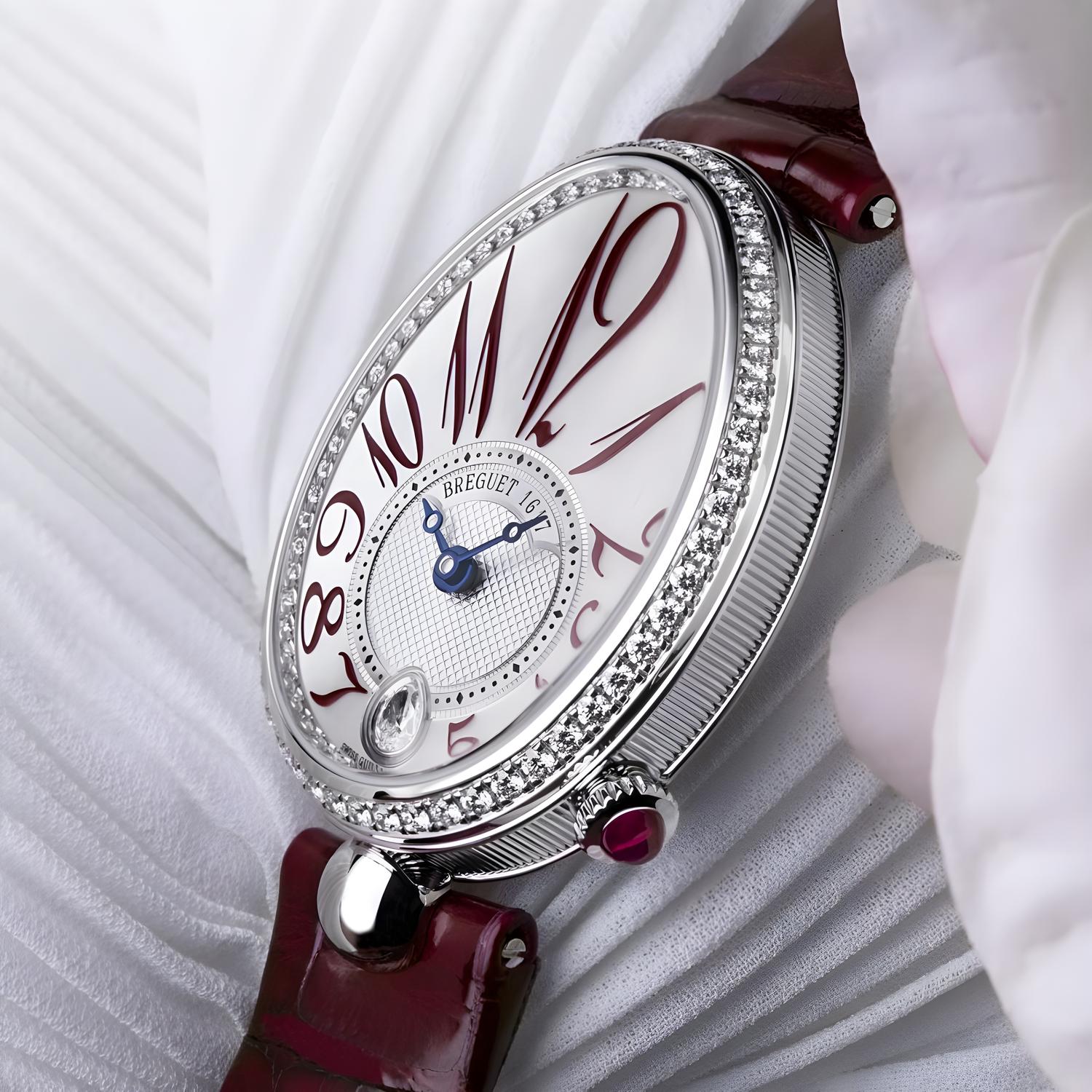 Reine de Naples 8918