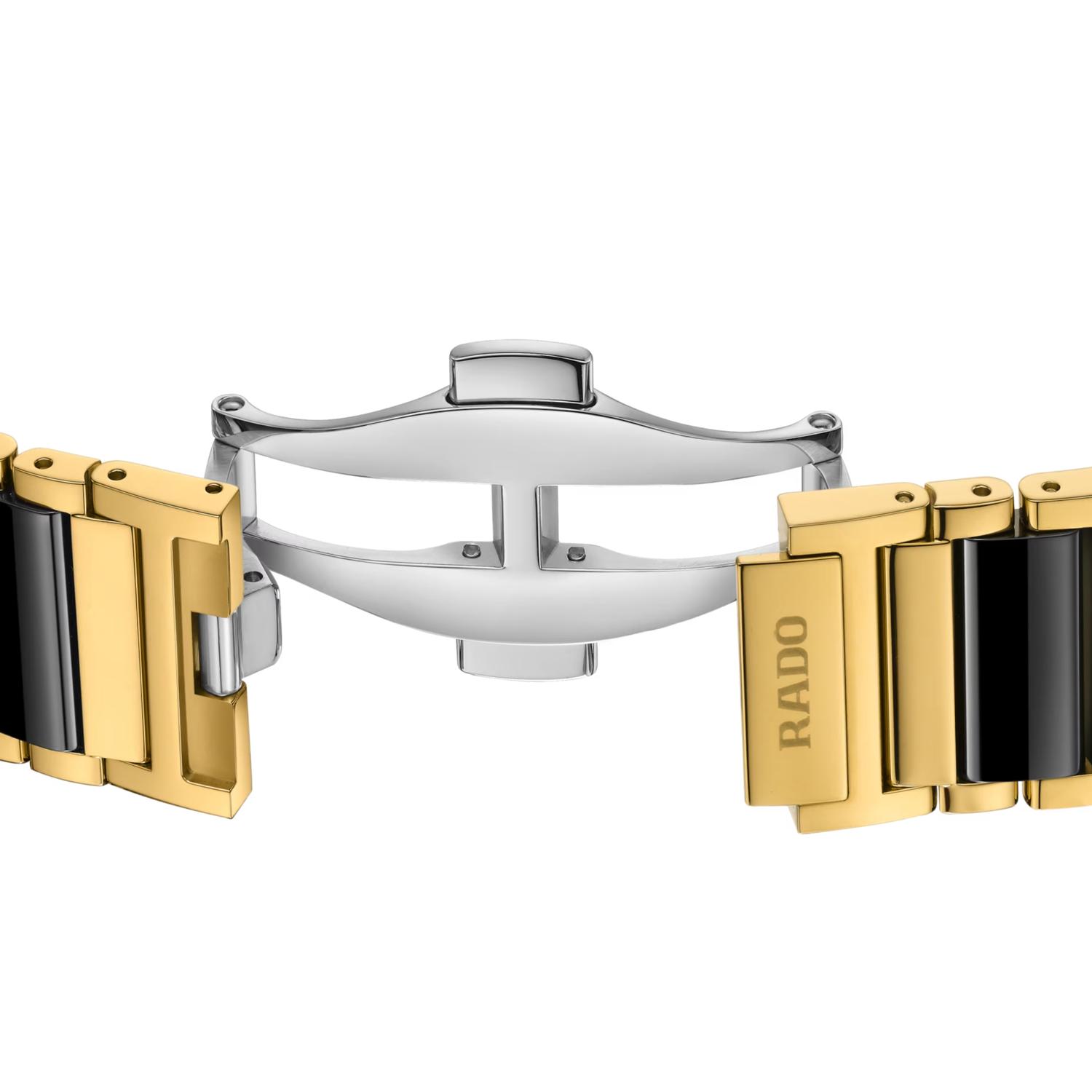 Integral Diamonds