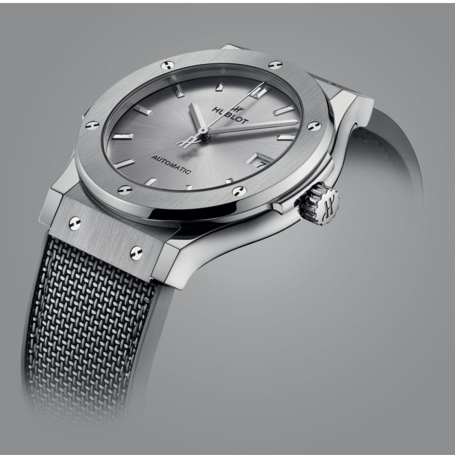 Classic Fusion Essential Grey