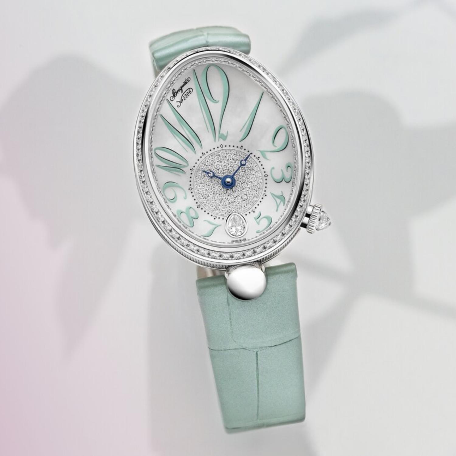 Reine de Naples 8918