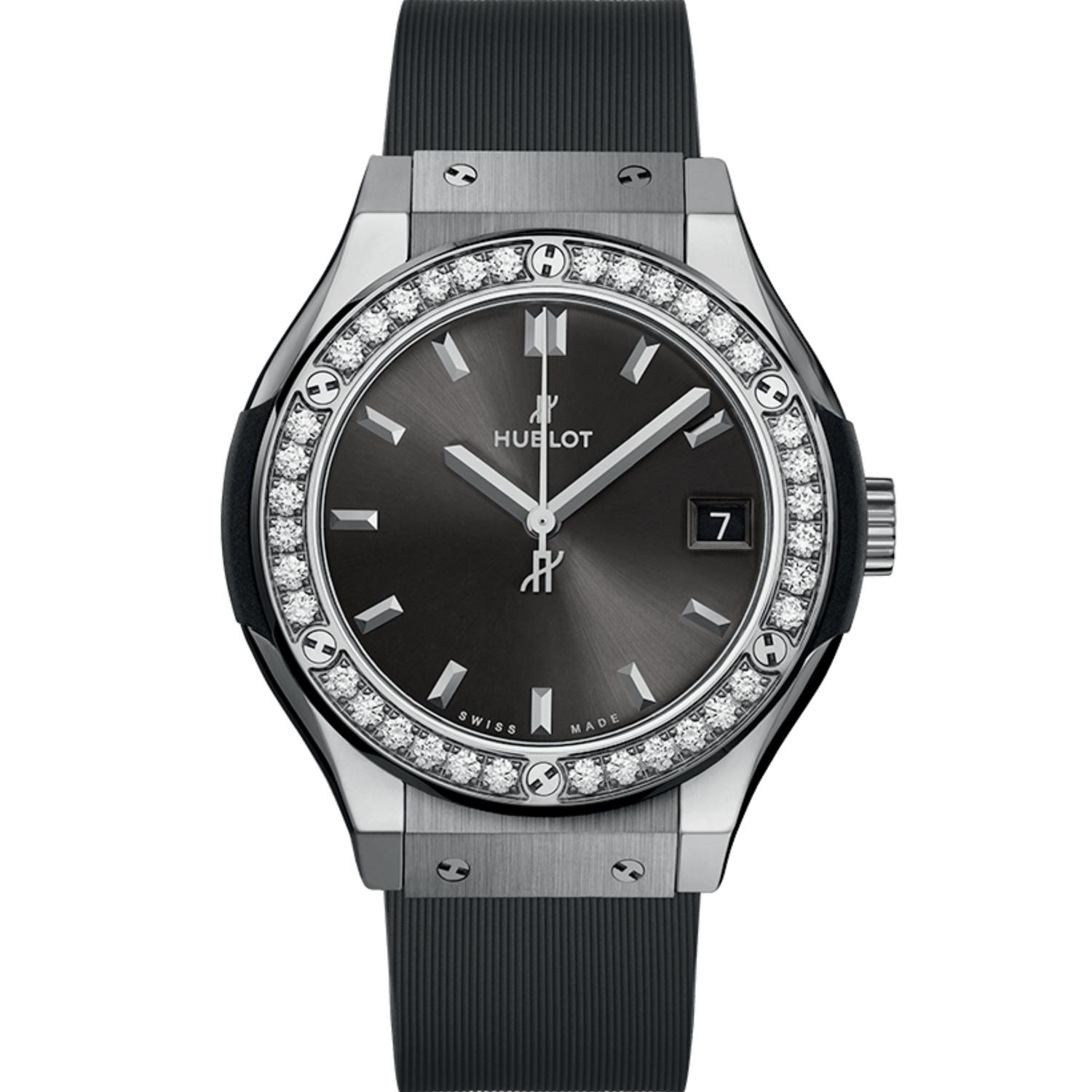 Classic Fusion Racing Grey Titanium Diamonds