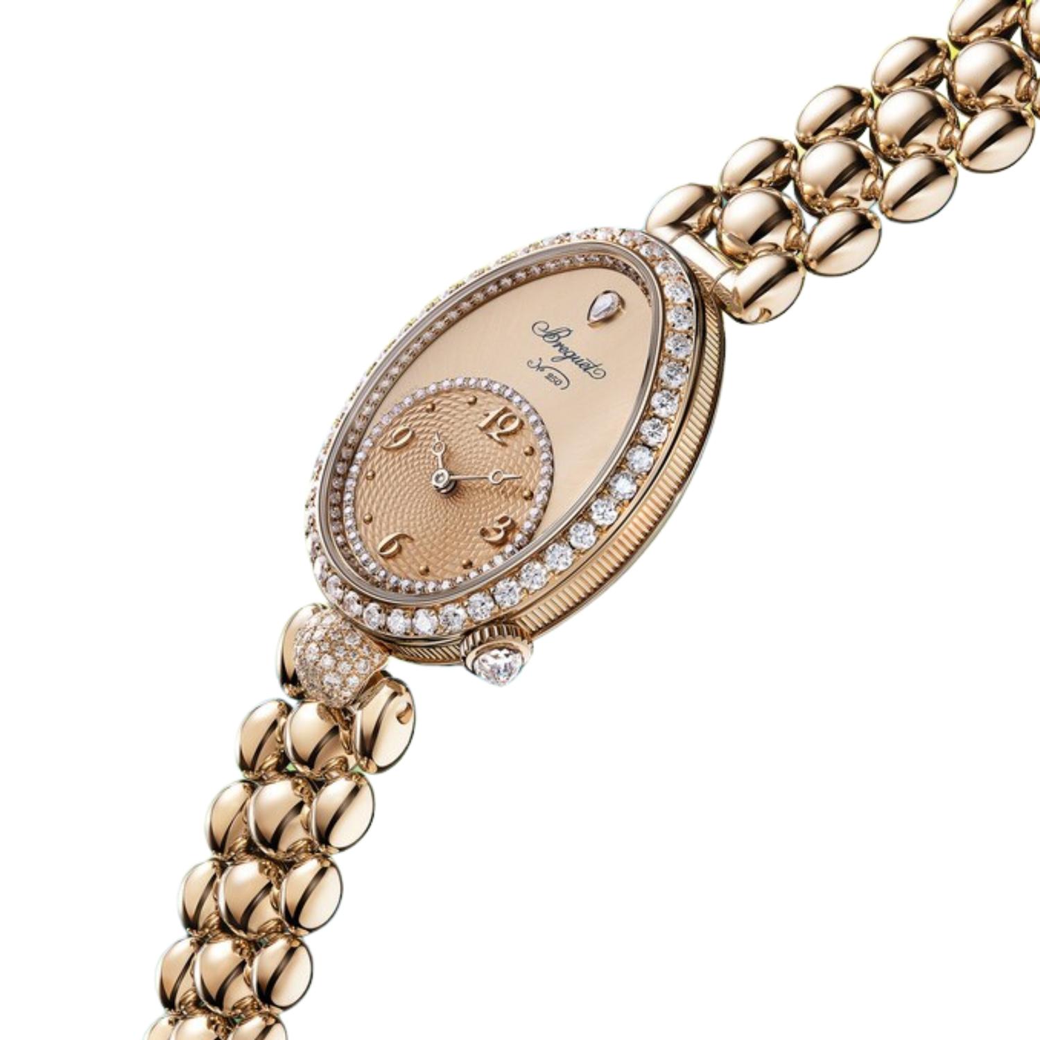 Reine de Naples 8925