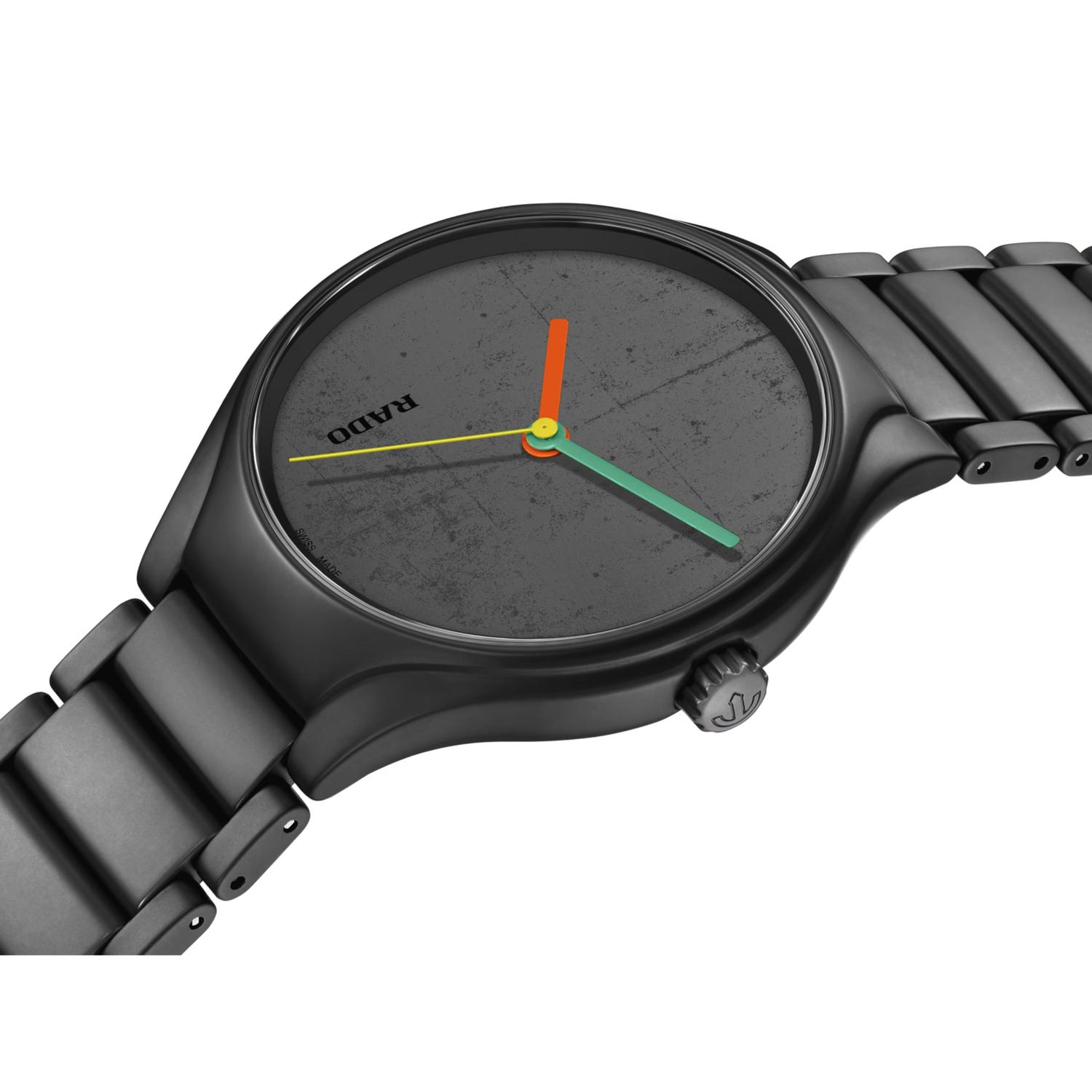True Round x Les Couleurs® Le Corbusier®