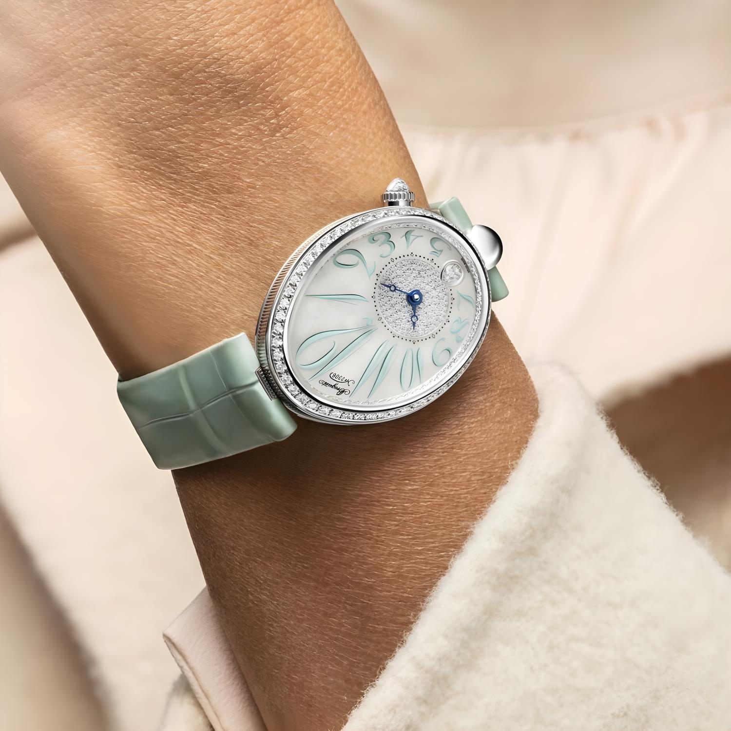 Reine de Naples 8918