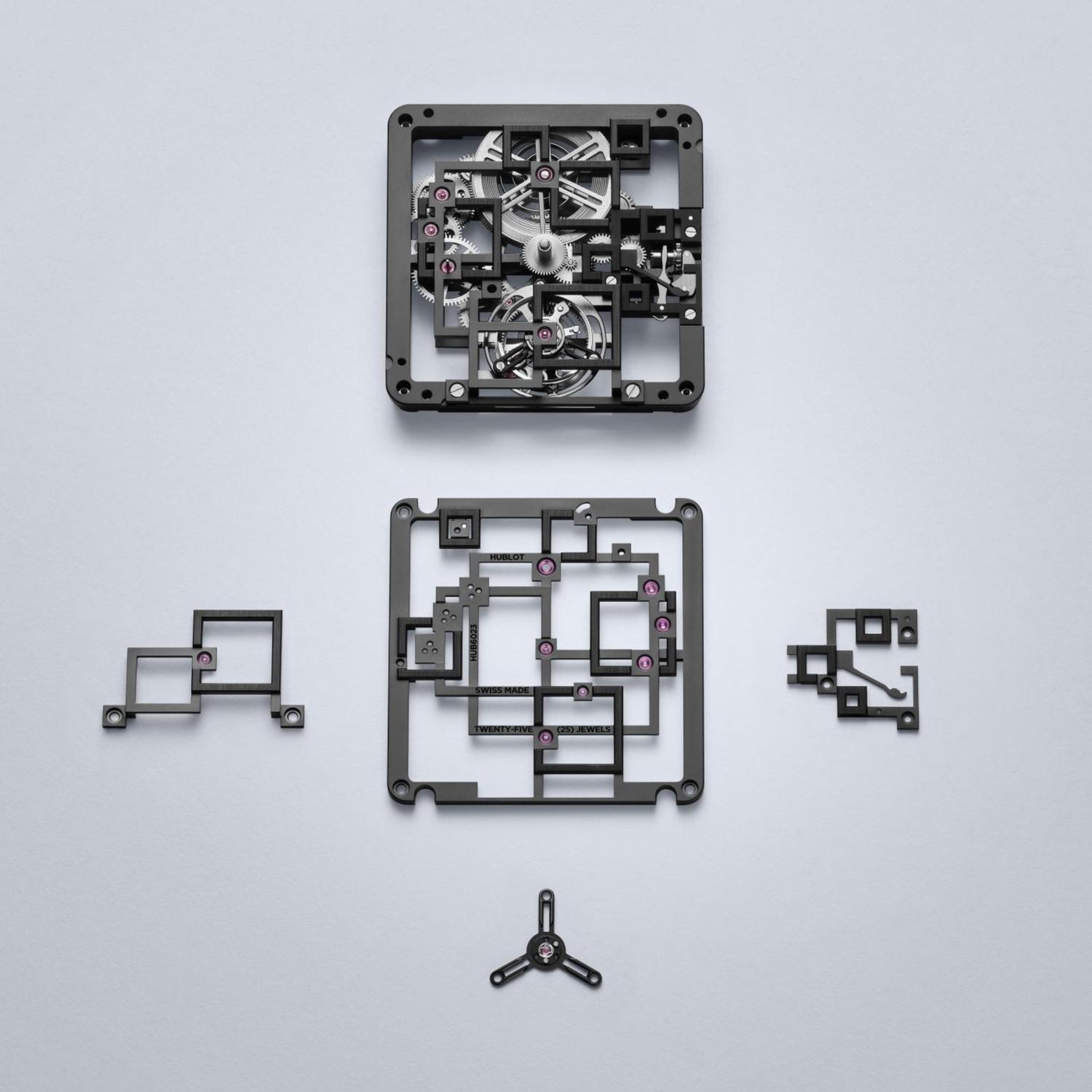 Square Bang Tourbillon 4-Day power Reserve 3D Carbon