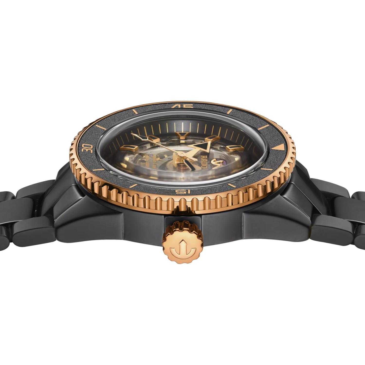 Captain Cook High-Tech Ceramic Skeleton