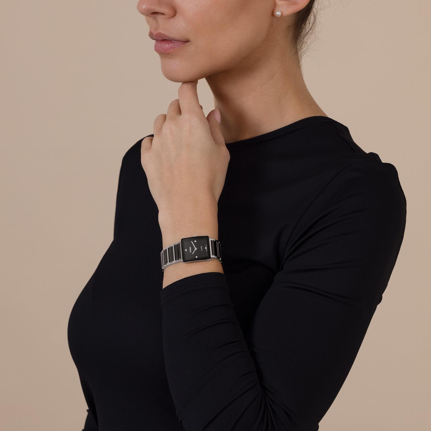 Integral Diamonds