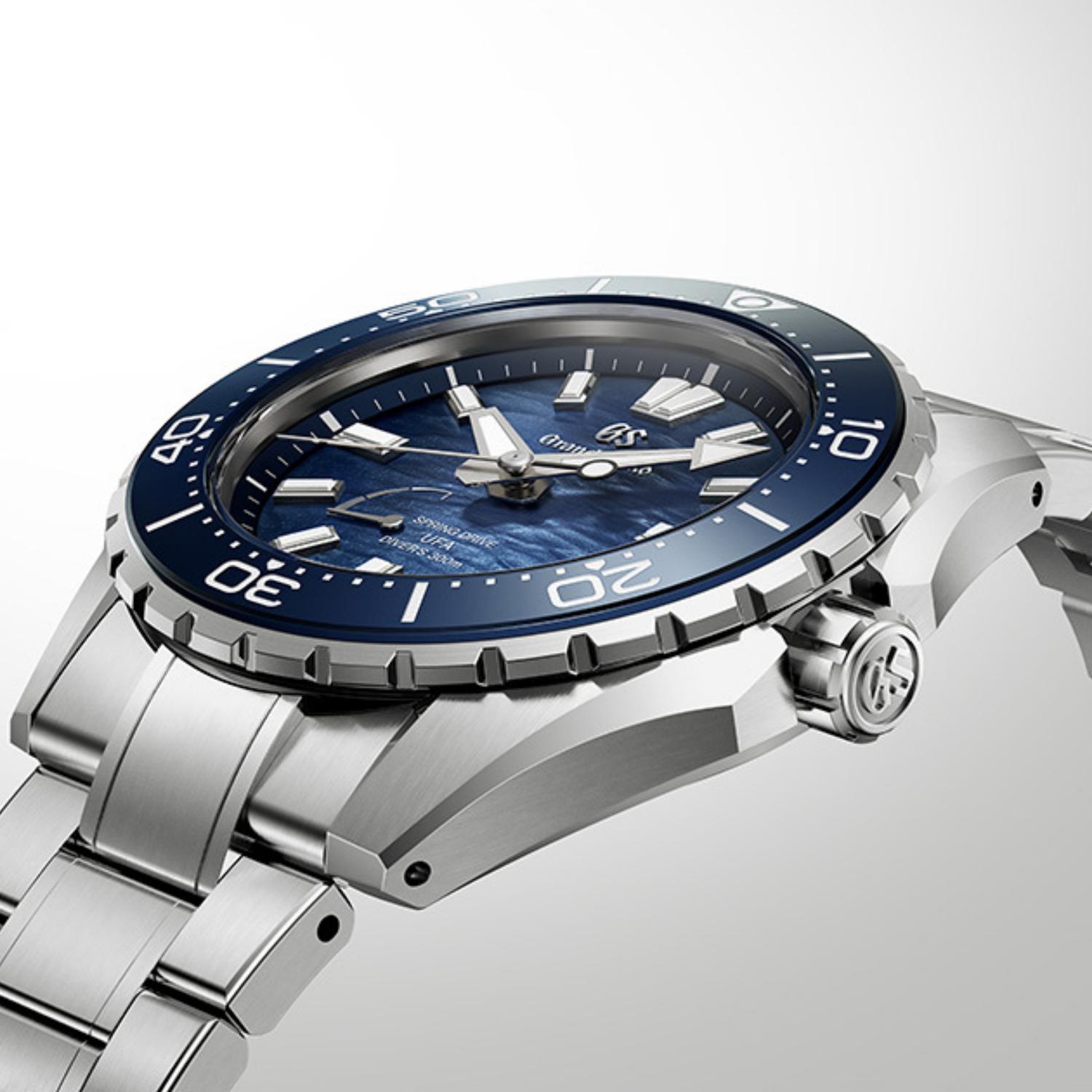 Spring Drive U.F.A. Ushio 300 Diver