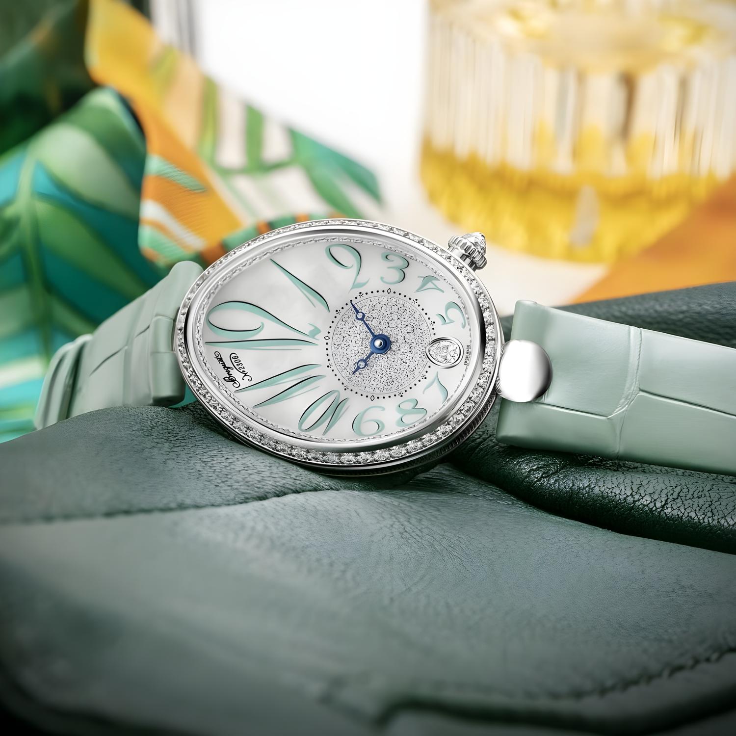 Reine de Naples 8918