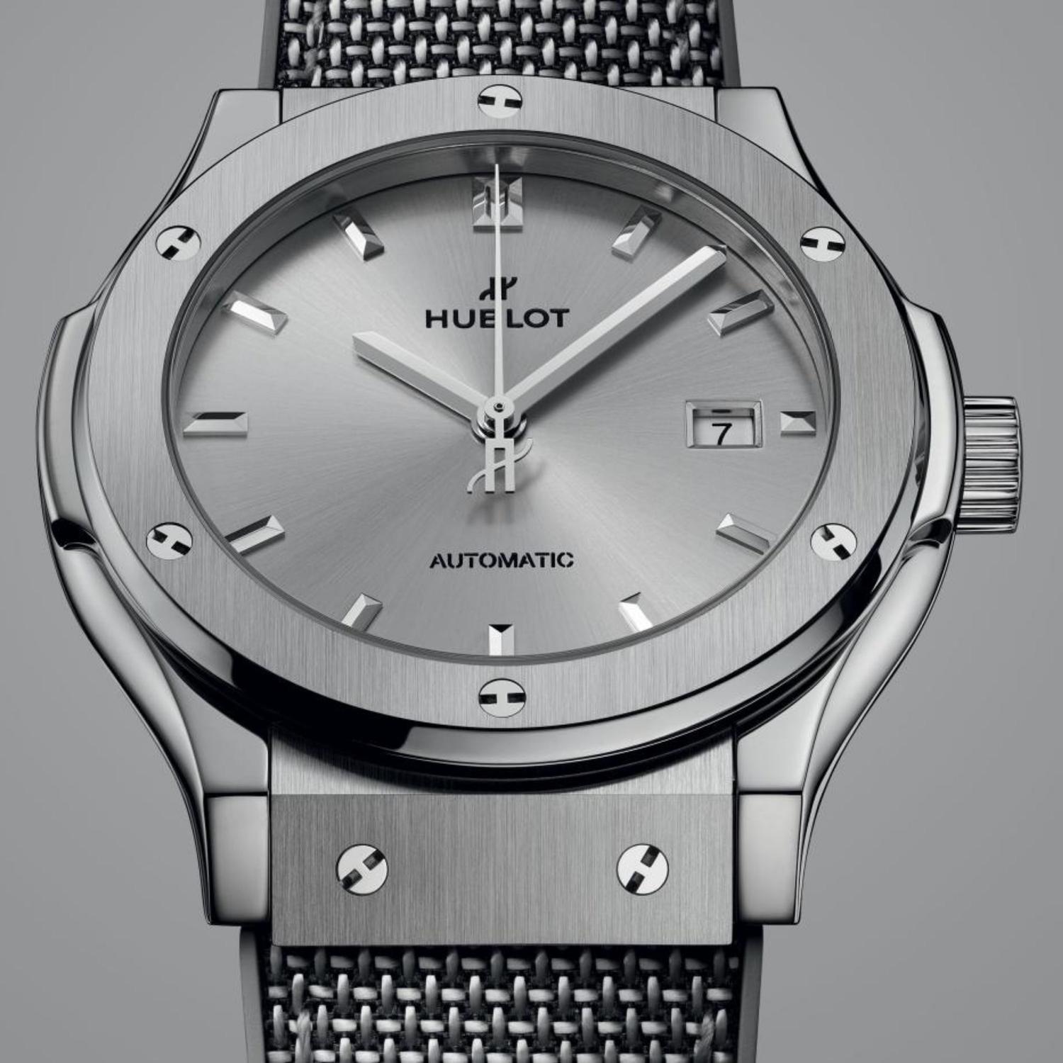 Classic Fusion Essential Grey