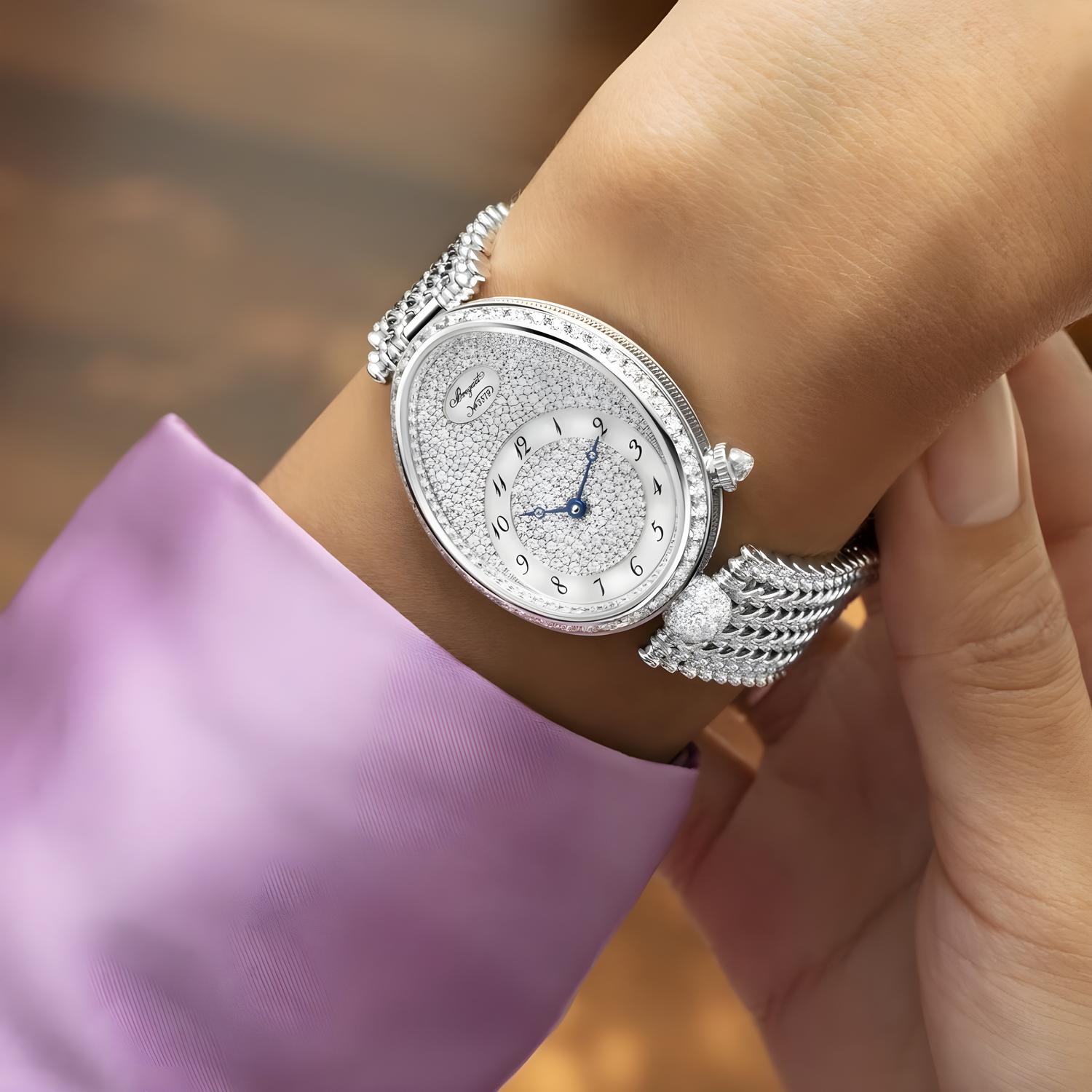 Reine de Naples 8938