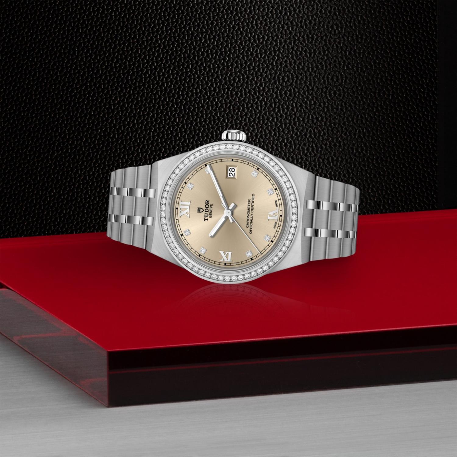 Tudor Royal