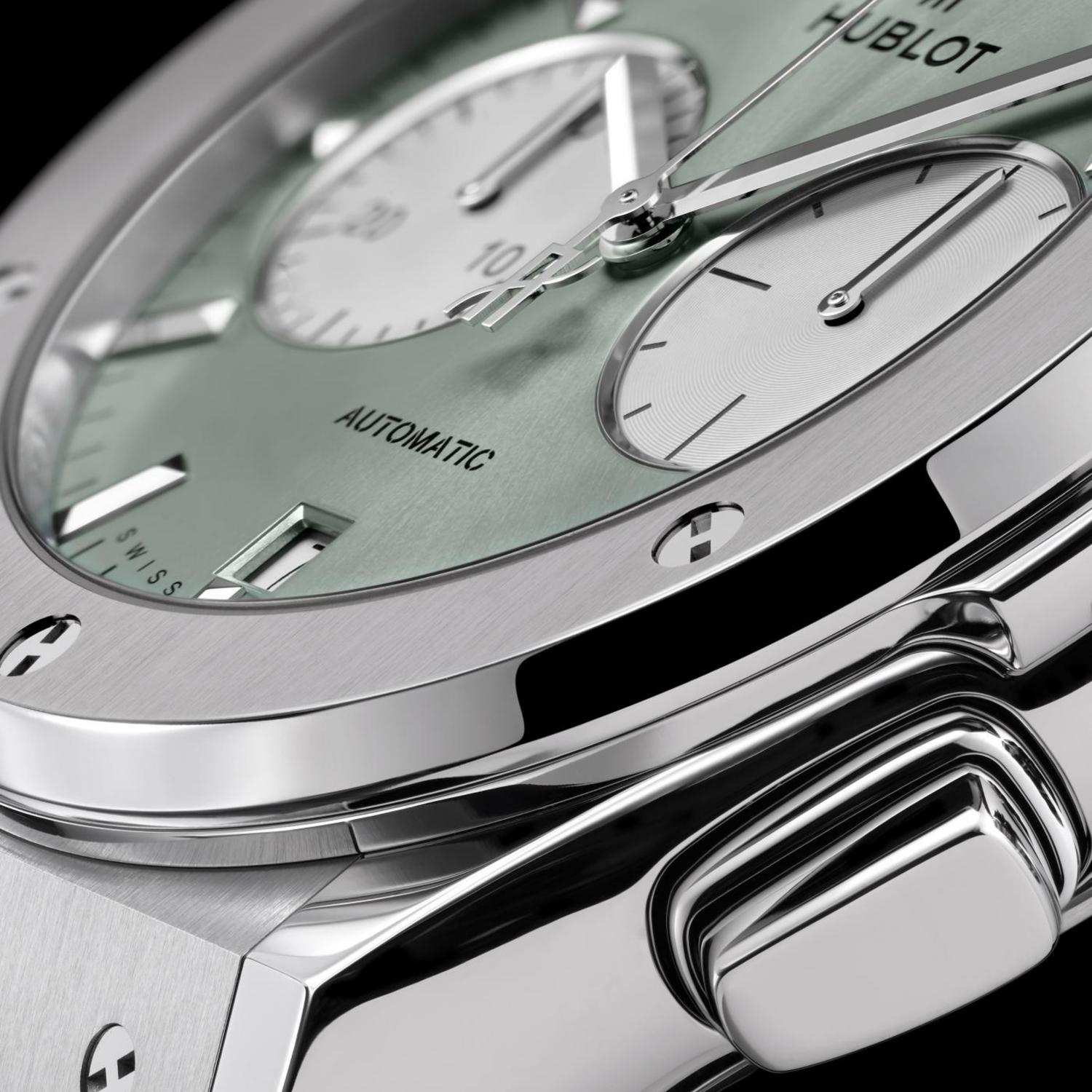 Classic Fusion Chronograph Titanium Sage Green