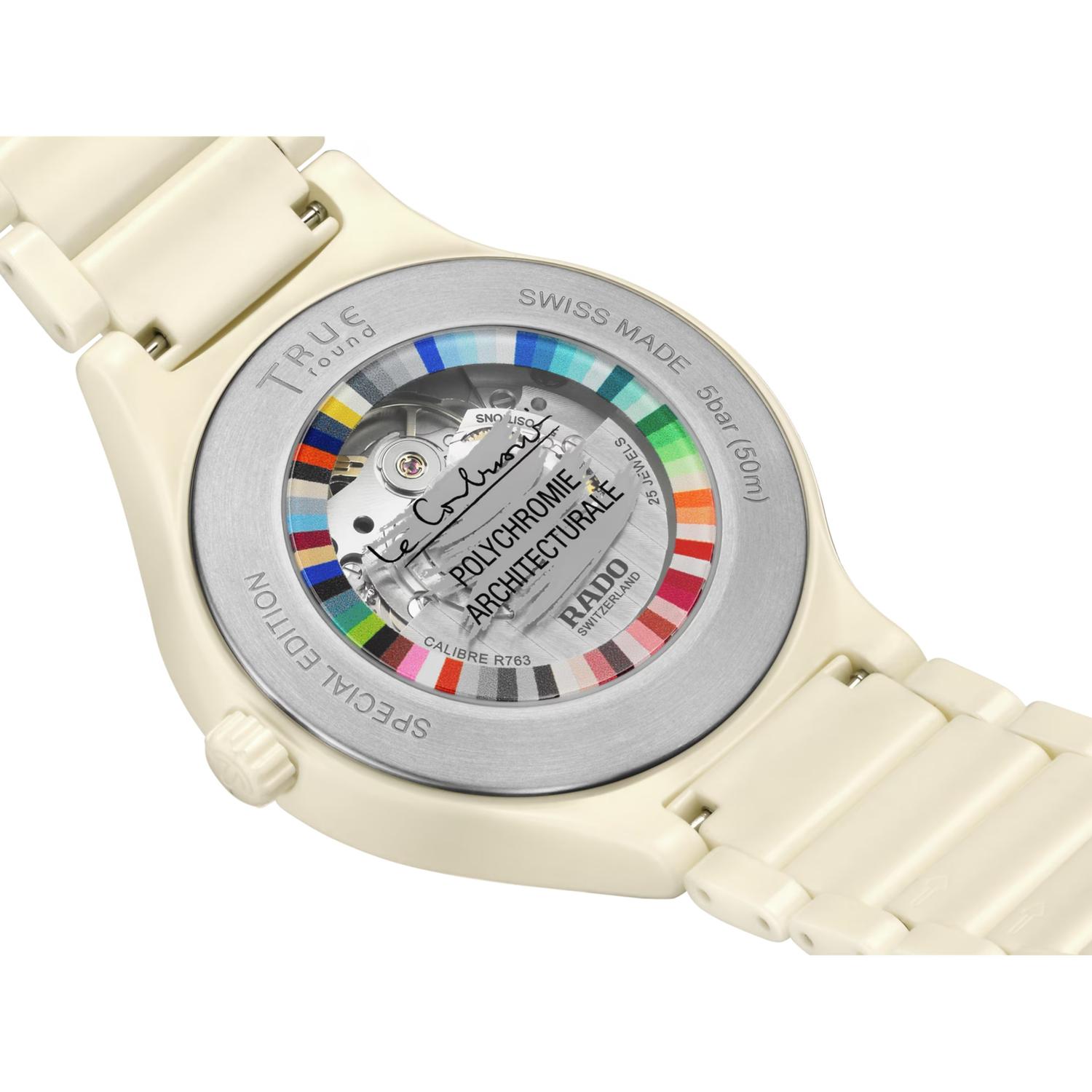 True Round x Les Couleurs® Le Corbusier®