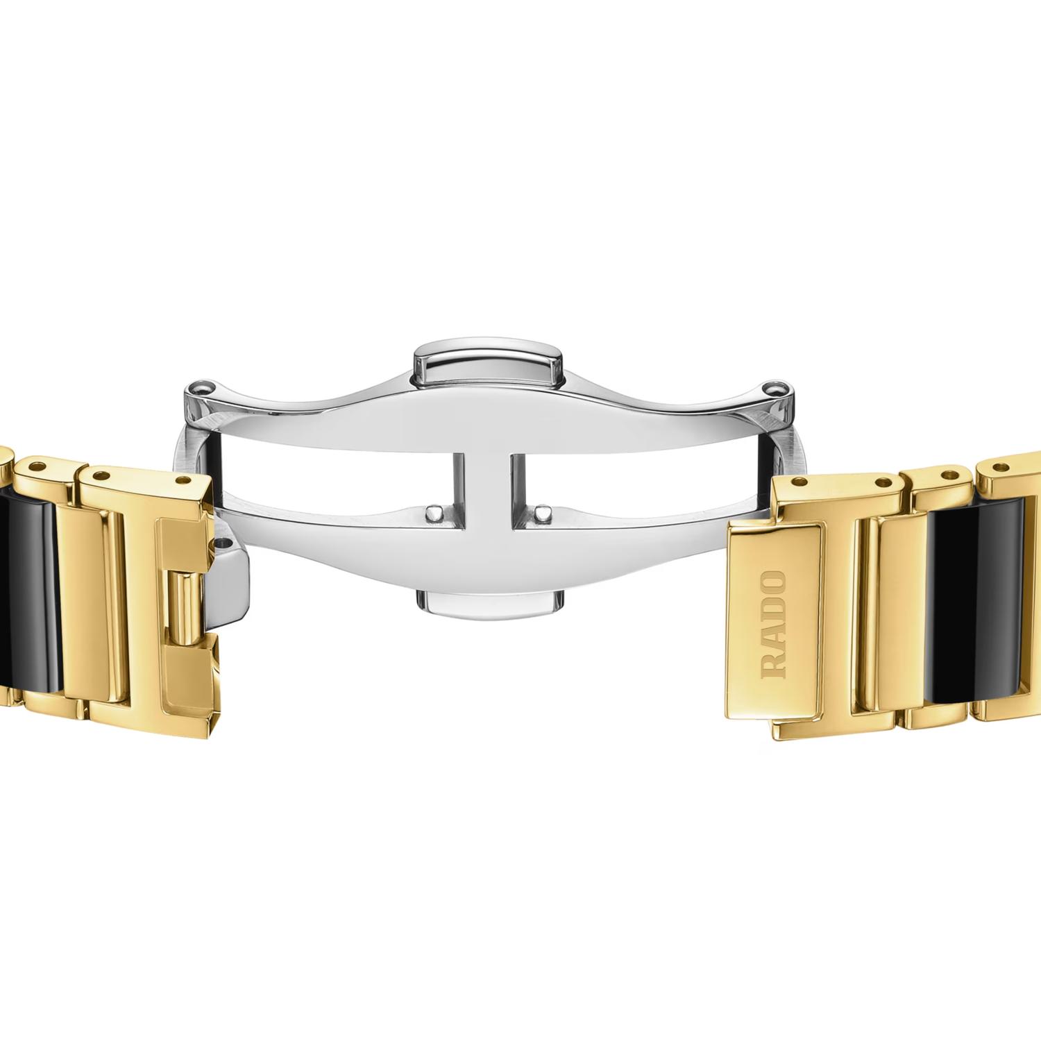 Integral Diamonds