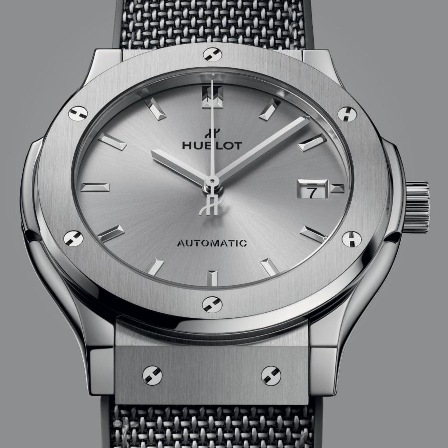 Classic Fusion Essential Grey