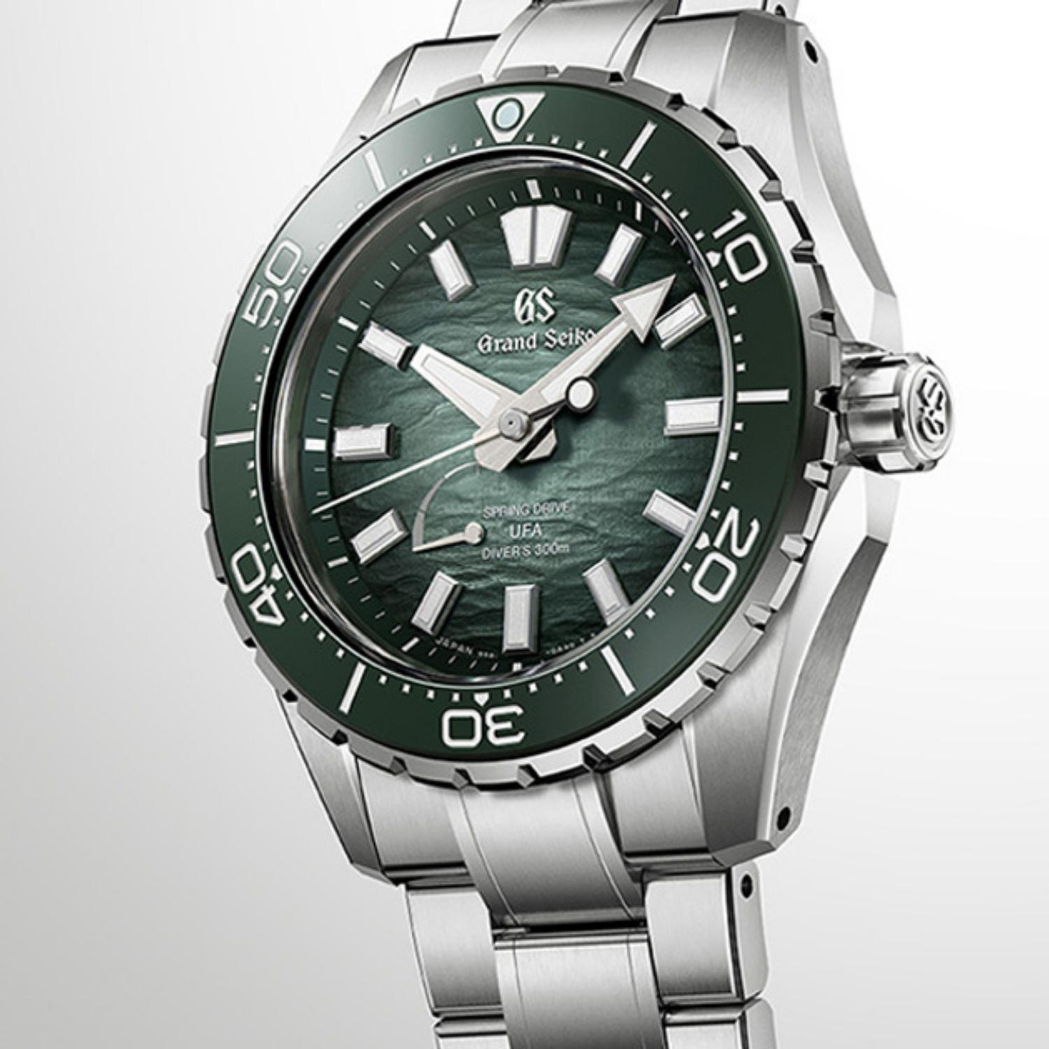 Spring Drive U.F.A. Ushio 300 Diver