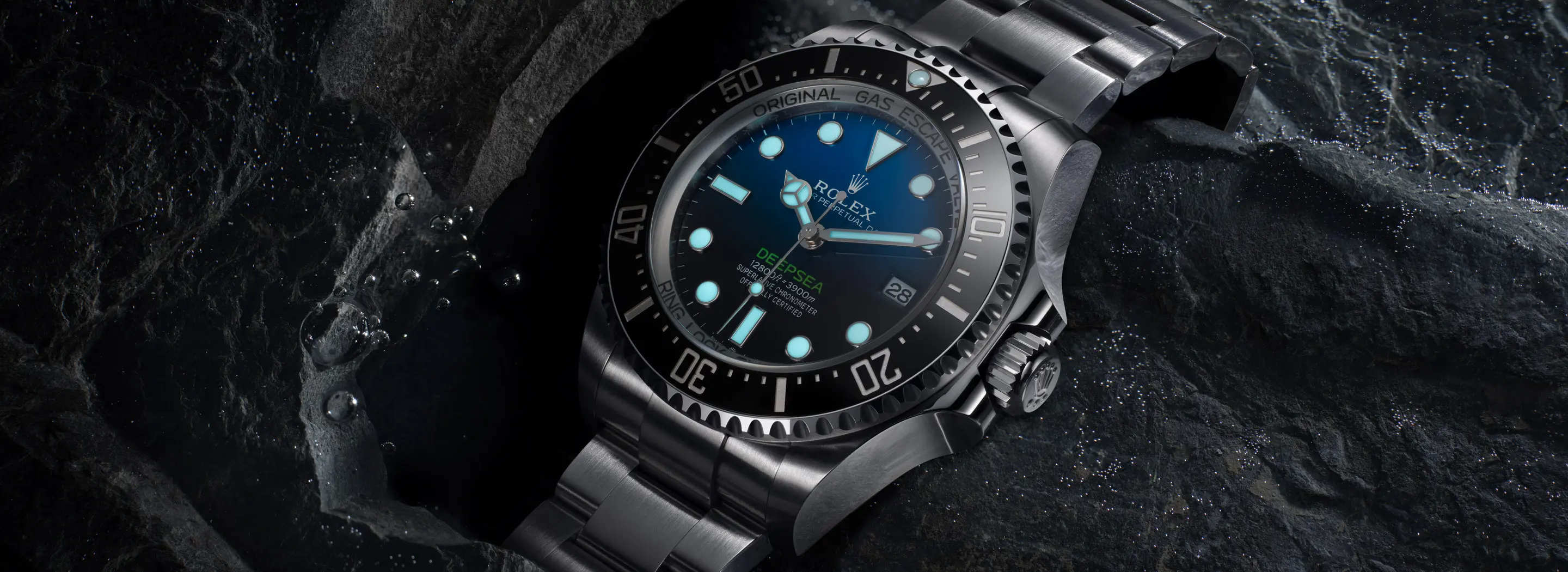 Rolex Deepsea watch underwater - Exclusive Lines