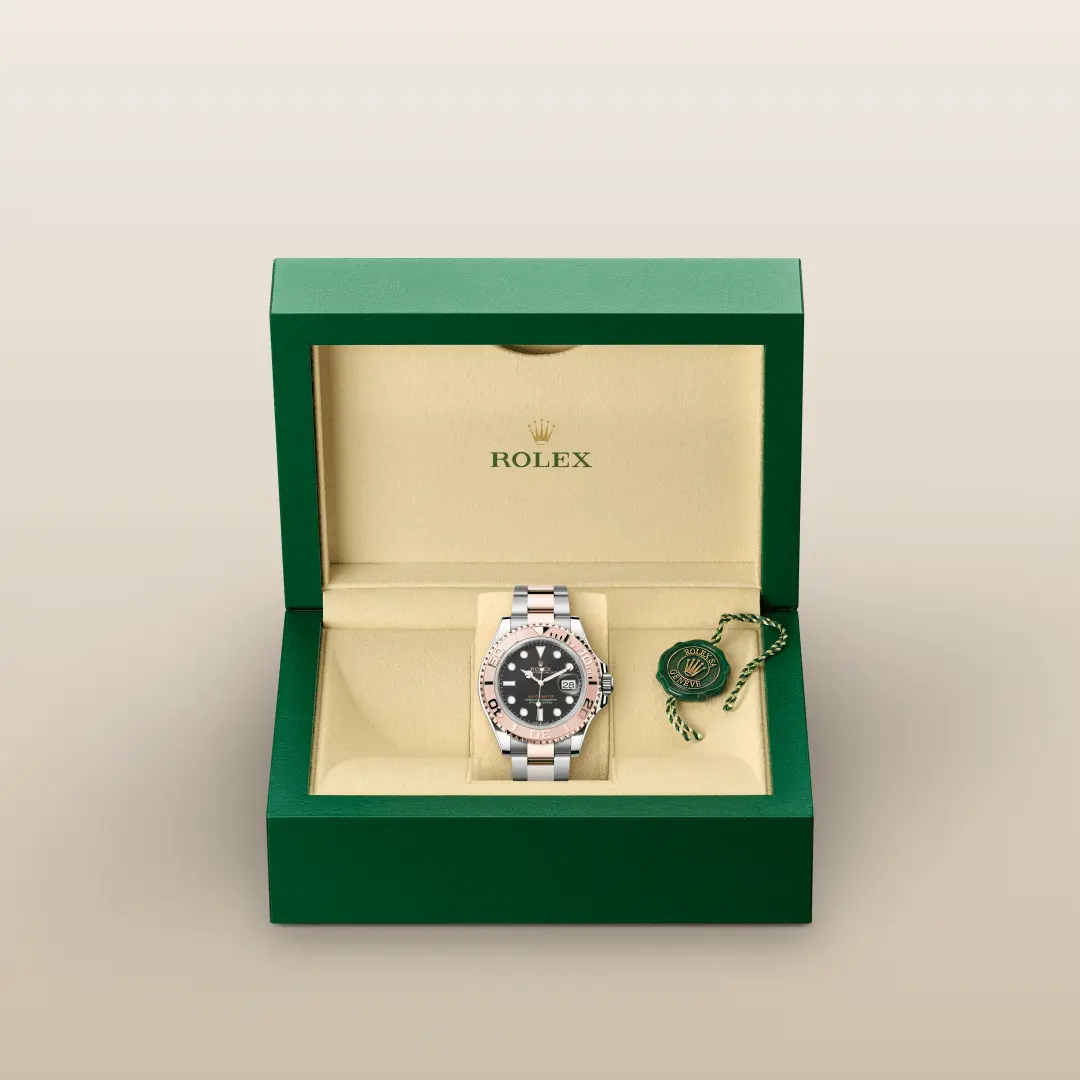 Rolex 
YACHT-MASTER
Oyster, 40 mm, Oystersteel and Everose gold
M126621-0002