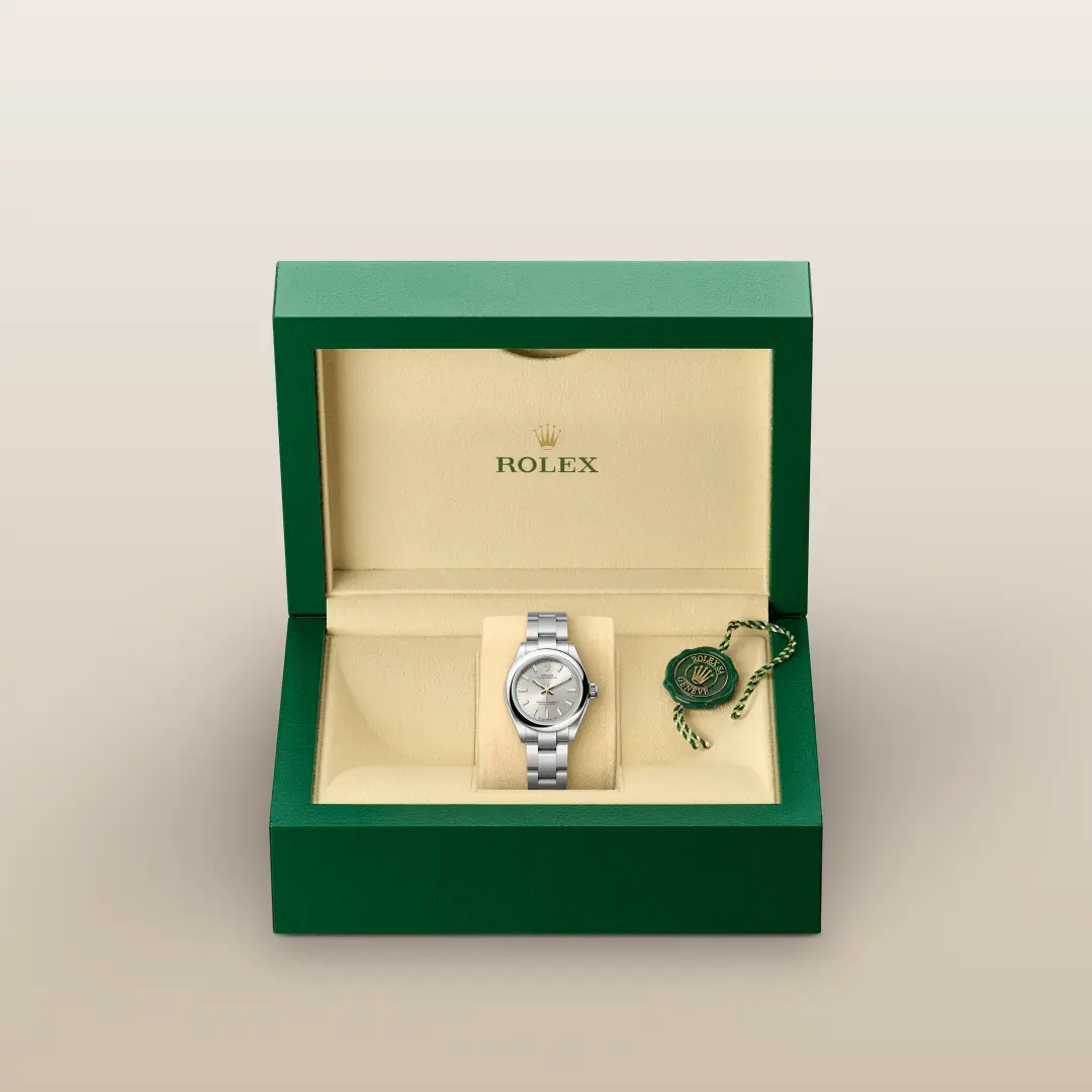 Rolex 
OYSTER PERPETUAL
Oyster, 28 mm, Oystersteel
M276200-0001