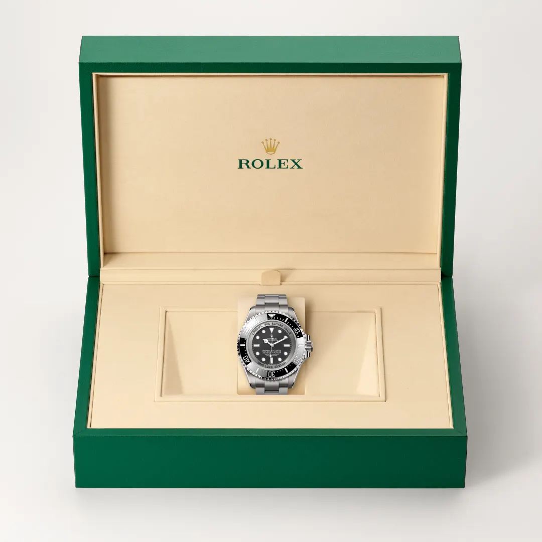 Rolex 
Cosmograph Daytona
Oyster, 40 mm, yellow gold
M126518LN-0014