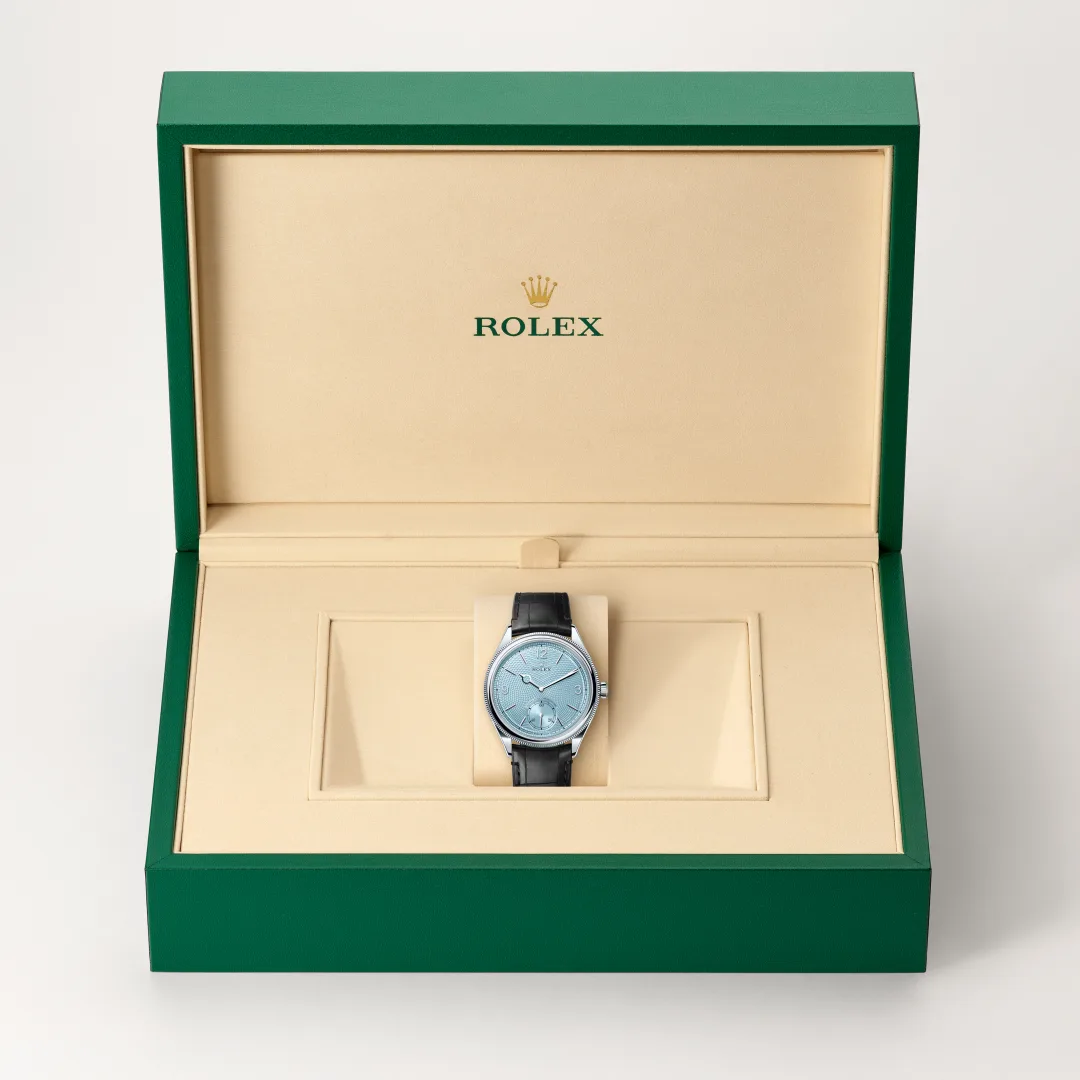 Rolex 1908
39 mm, platinum, polished finish
M52506-0003